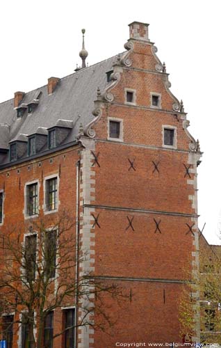 Stadhuis HALLE / BELGI 