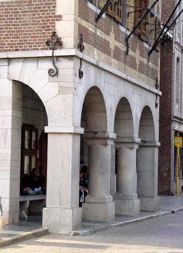 Stadhuis VISE in WEZET / BELGI 