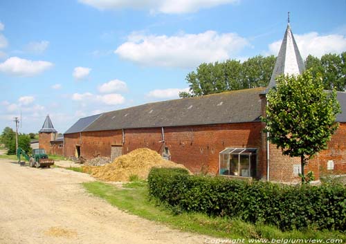 Hoeve van Montigny (te Hanret) EGHEZEE foto 