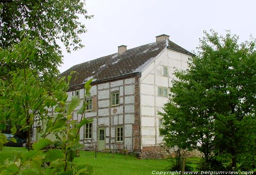 Ferme Moureau (Waha) MARCHE-EN-FAMENNE / BELGIQUE 