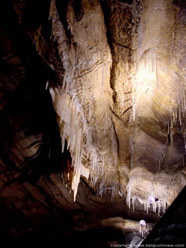 Grotte des 1001 Nuits HOTTON / BELGIQUE 