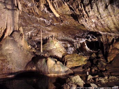 Grotte van de 1001 Nachten HOTTON / BELGI 