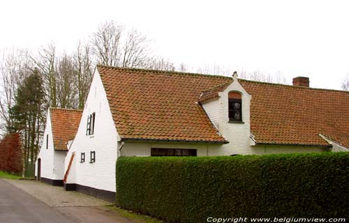 Ferme ARDOOIE / BELGIQUE 