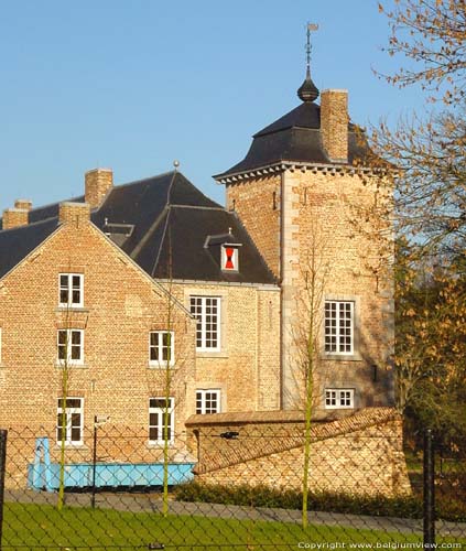 Chteau de Veulen HEERS / BELGIQUE 