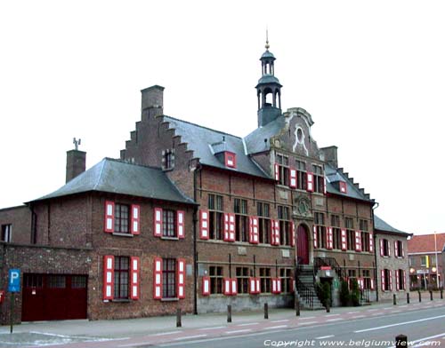 Stadhuis KAPRIJKE / BELGI 