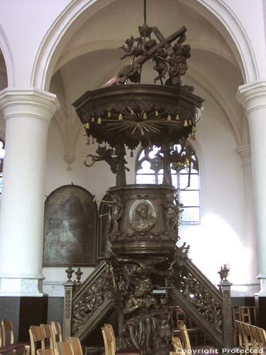 Our Ladies Assomption church (in Watervliet) WATERVLIET / SINT-LAUREINS picture Pulpit by H.Pulincx (Picture by Jean-Pierre Pottelancie (thanks!))