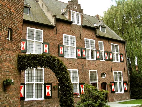 Beguinage TURNHOUT / BELGIQUE Photo par Ludo Provinciael (merci!)