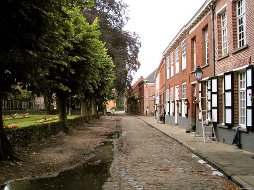 Begijnhof TURNHOUT / BELGI Foto door Ludo Provinciael (bedankt!)