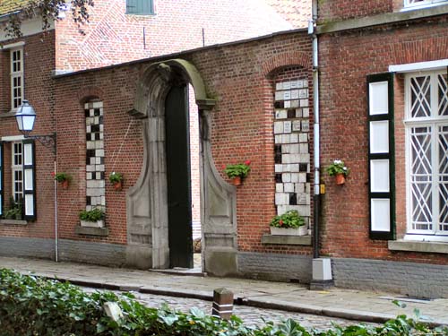 Beguinage TURNHOUT / BELGIQUE Photo par Ludo Provinciael (merci!)