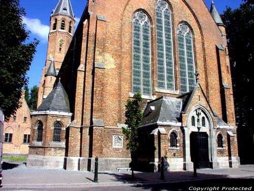 Église Saint-Antoine de Padua (à Balgerhoeke) EEKLO photo Photo par Jean-Pierre Pottelancie (Merci!!)
