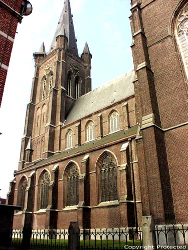 Sint-Vincientiuskerk EEKLO / BELGI Foto door Jean-Pierre Pottelancie (waarvoor dank!)