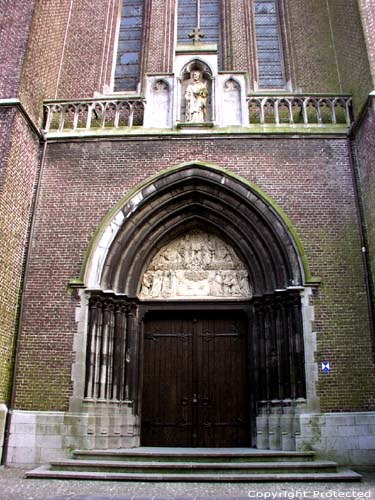 Sint-Vincientiuskerk EEKLO / BELGI Foto door Jean-Pierre Pottelancie (waarvoor dank!)