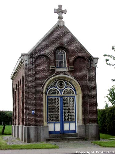 Chapelle de Hansbeke NEVELE / BELGIQUE Photo par Jean-Pierre Pottelancie (merci!)