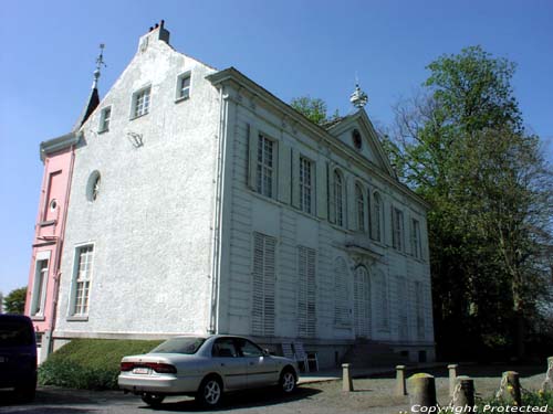 Kasteel Velde (te Merendree) NEVELE / BELGI Foto door Jean-Pierre Pottelancie (waarvoor dank!)