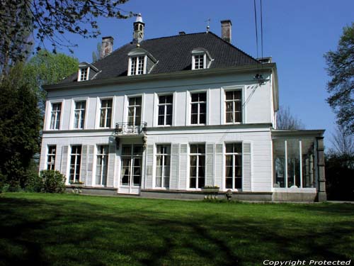 Castle Ter Wallen (te Merendree) NEVELE / BELGIUM 