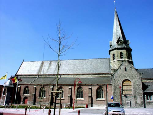 Sint-Radgundiskerk (te Merendree) NEVELE / BELGIË Foto door Jean-Pierre Pottelancie (waarvoor dank!)