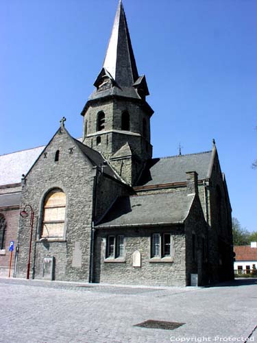 Eglise Sint-Radgundis (a Merendree) NEVELE / BELGIQUE Photo par Jean-Pierre Pottelancie (merci!)