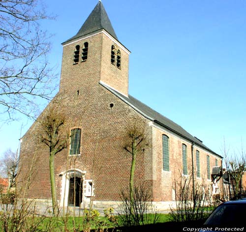 Onze-Lieve-Vrouw en Heilig-Kruiskerk (te Oosteeklo) BASSEVELDE in ASSENEDE / BELGI Foto door Jean-Pierre Pottelancie (waarvoor dank!)