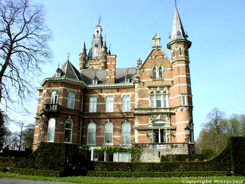 Kasteel van Schouwbroek (te Vinderhoute) VINDERHOUTE in LOVENDEGEM / BELGI Foto door Jean-Pierre Pottelancie (waarvoor dank!)