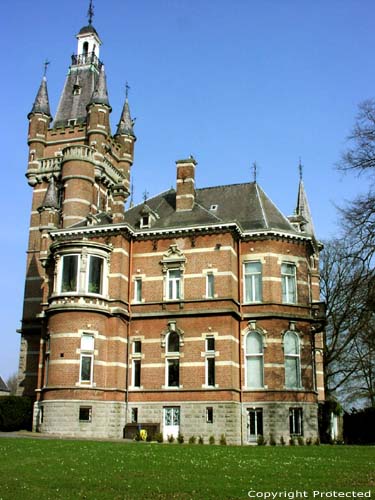 Schouwbroek castle (in Vinderhoute) VINDERHOUTE in LOVENDEGEM / BELGIUM Picture by Jean-Pierre Pottelancie (thanks!)