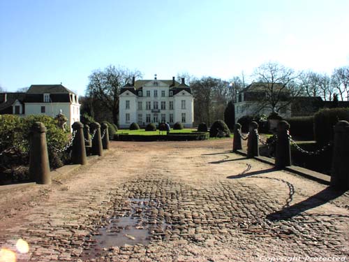 Kasteel Ten Bos (te Wippelgem) EVERGEM / BELGI Foto door Jean-Pierre Pottelancie (waarvoor dank!)