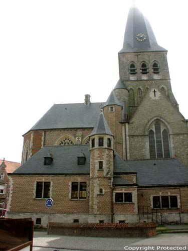 Eglise Saint-Martin ZOMERGEM / BELGIQUE Photo par Jean-Pierre Pottelancie (merci!)
