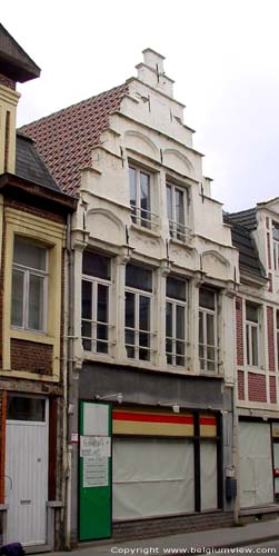 Maison en range avec pignon  gradins GAND / BELGIQUE 