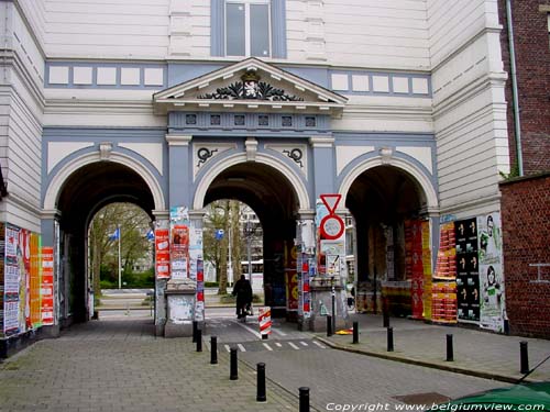 Neoclassic gable row GHENT picture 