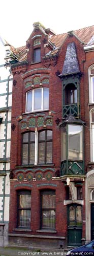 Villa (par Charles Van Driessche.) GAND photo