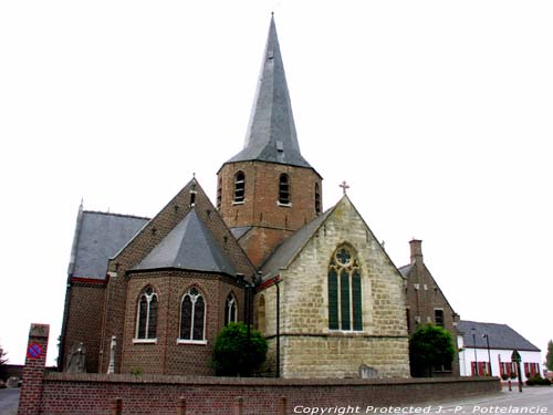 Sint-Bavokerk (te Baaigem) GAVERE foto Gotisch koor