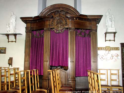 Sint-Petrus en Pauluskerk (te Bachte-Maria-Leerne) DEINZE foto Biechtstoel door Jan Intbroeck uit 1796