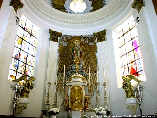 Notre Dame DESTELBERGEN / BELGIQUE 