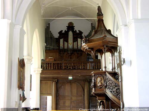 Eglise Saint-Nicolas LOCHRISTI / BELGIQUE 