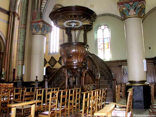 Eglise Saint Pierre Bandes (Merelbeke) MERELBEKE / BELGIQUE 