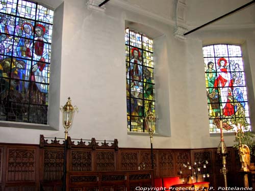 Sint-Martinuskerk (te Oombergen) ZOTTEGEM foto 