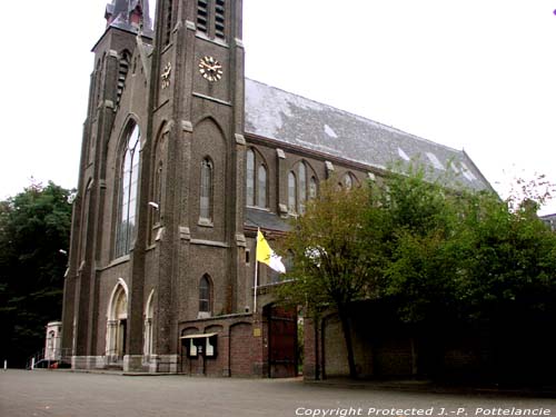 Basilique Notre Dame de Lourdes OOSTAKKER  GAND / BELGIQUE 