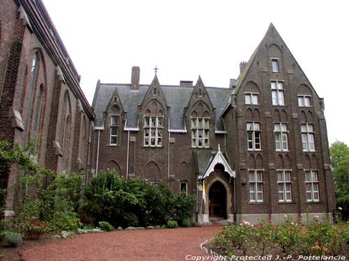 Onze-Lieve-Vrouw van Lourdesbasiliek OOSTAKKER in GENT / BELGI 