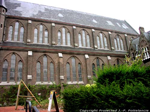 Onze-Lieve-Vrouw van Lourdesbasiliek OOSTAKKER in GENT / BELGI 