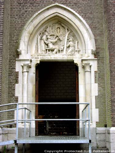 Onze-Lieve-Vrouw van Lourdesbasiliek OOSTAKKER in GENT / BELGI 