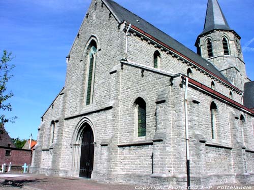 Eglise Saint Pierre Bandes (Semmerzake) GAVERE / BELGIQUE 