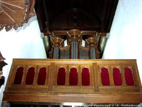 Saint-Martin's church SINT-MARTENS-LATEM picture