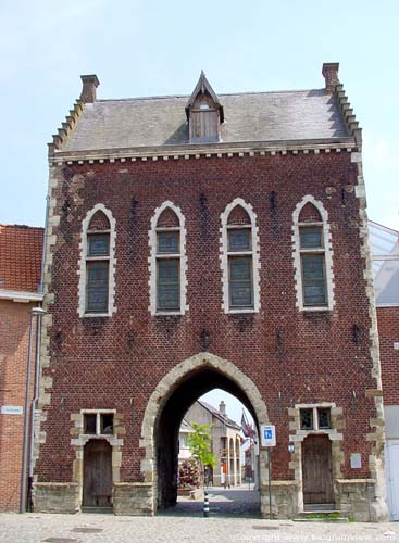 Porte des Vaches NINOVE / BELGIQUE 