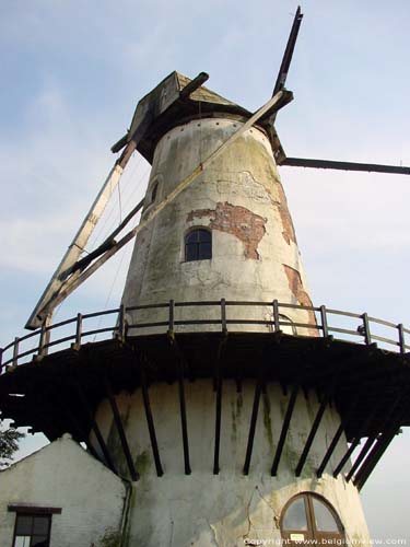 Moulin de la Femme ( Kanegem) TIELT / BELGIQUE 