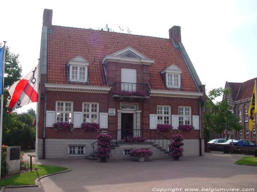 Former Town Hall Kanegem TIELT picture 