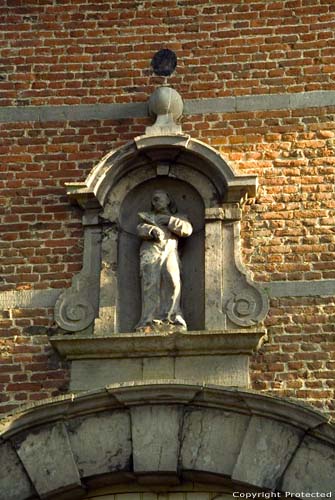 Clotre des Chartreux ( Herne) HERNE / BELGIQUE 