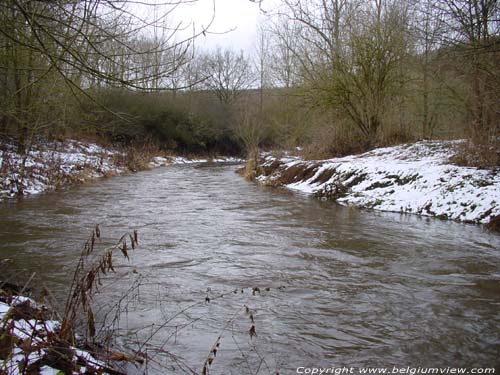 Eau Blanche NISMES  VIROINVAL / BELGIQUE 