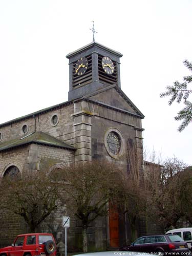 Sint-Lambertuskerk NISMES in VIROINVAL / BELGI 