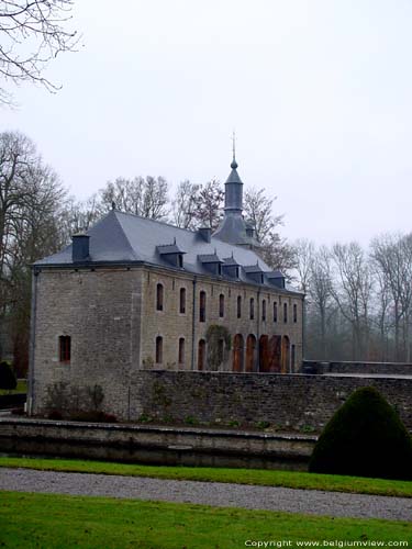 Kasteel van Boussu BOUSSU-EN-FAGNE in COUVIN / BELGI 