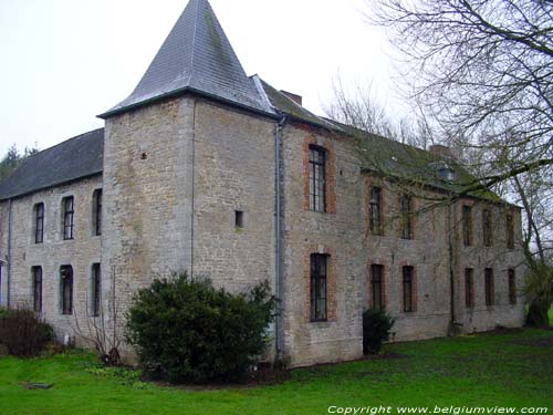 Manoir de la Motte BOUSSU-EN-FAGNE  COUVIN / BELGIQUE 