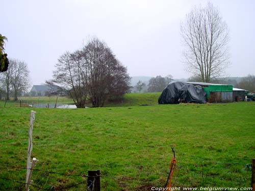 Feodale Motte AUBLAIN / COUVIN picture 